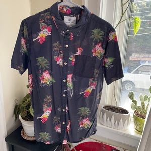 On The Byas Hula Girl Button down